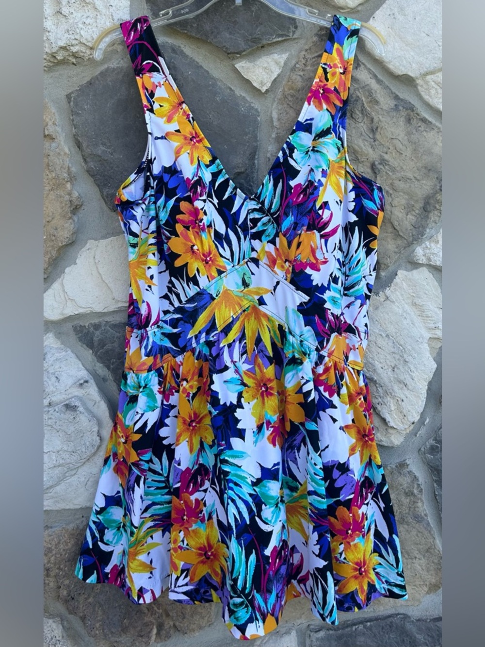 Rose Marie Reid Swim Dress Size 18 Colorful Tropical One Piece Swimsuit Padded